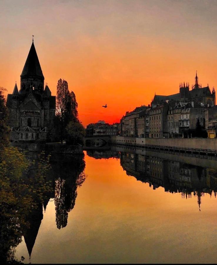 Au Fil De L'Eau Apartman Metz Kültér fotó